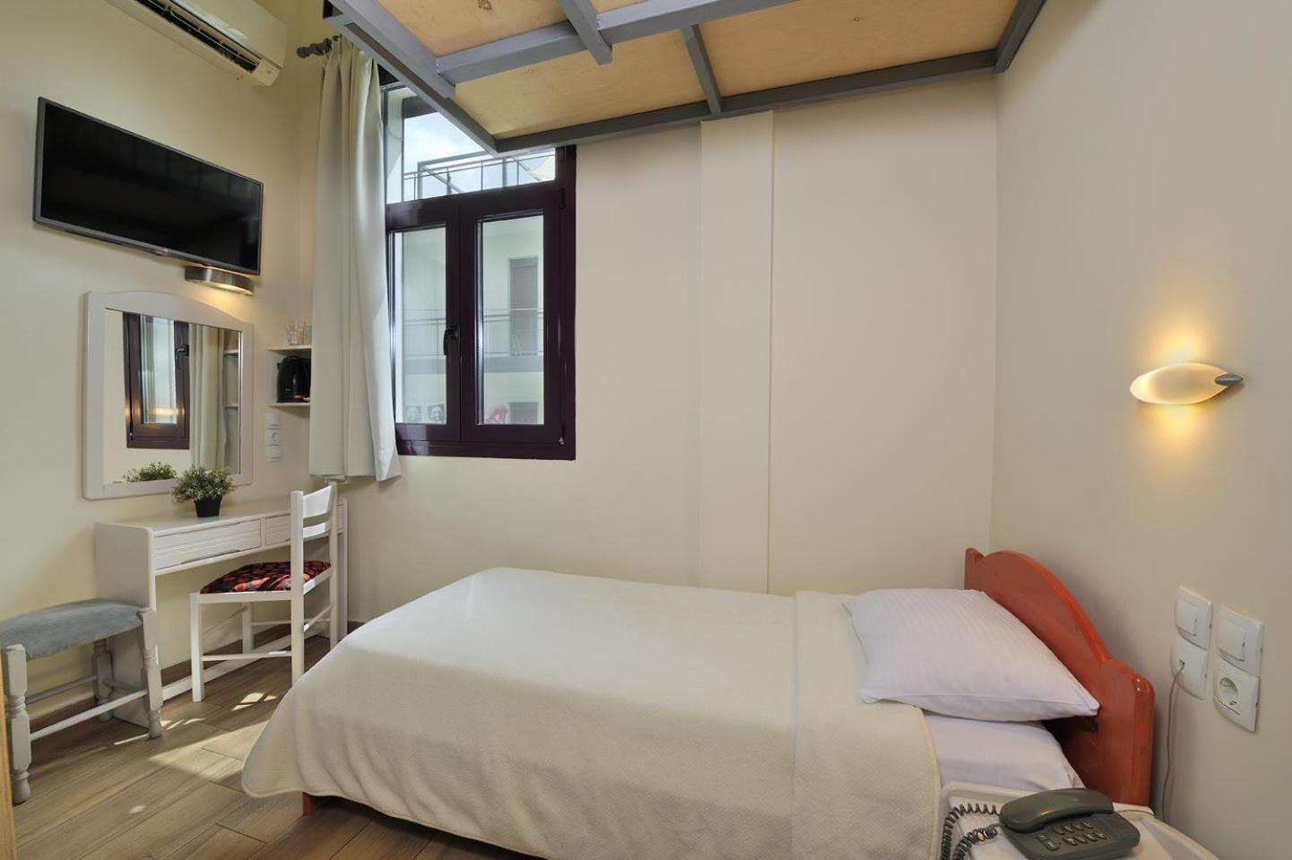 Dryades & Orion Hotel