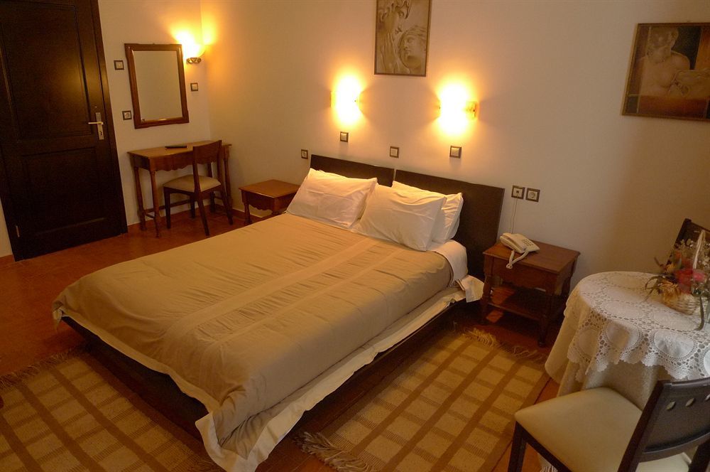 Dryades & Orion Hotel